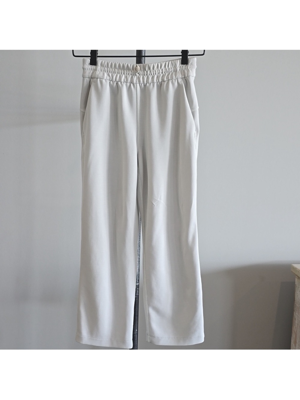 Lululemon Softstreme High-Rise Straight Leg Crop